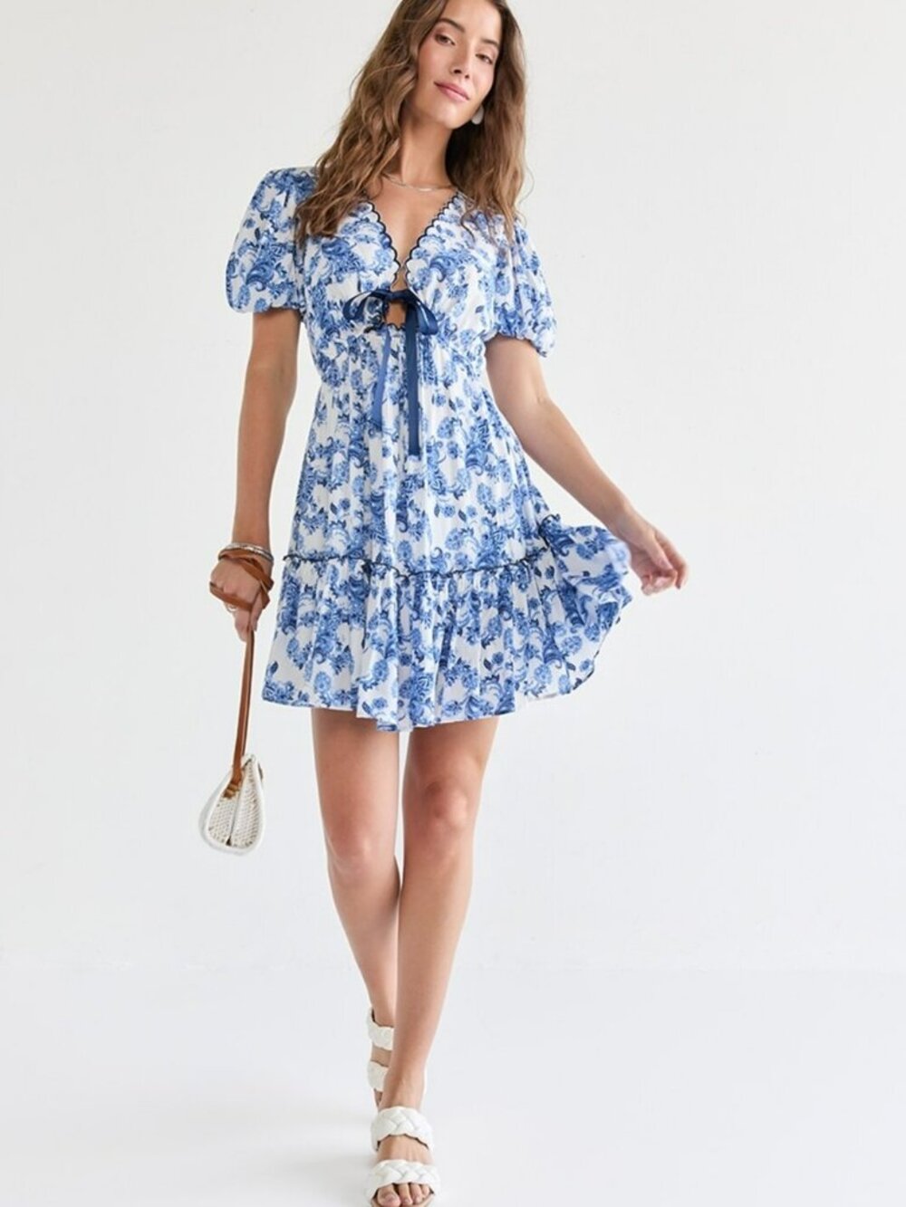 Franchesca Mi Ami Floral Tie-Front Mini Dress White / Blue Puff Sleeve Size L
